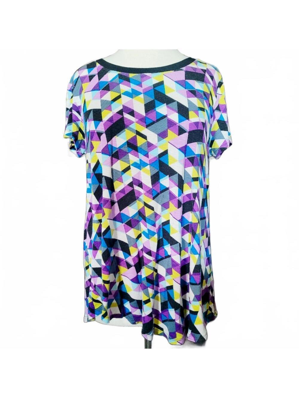 Cato Colorful Short Sleeve Tee with Exposed Back Zipper Size Medium
